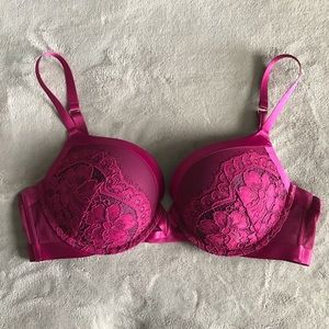 Magenta bra